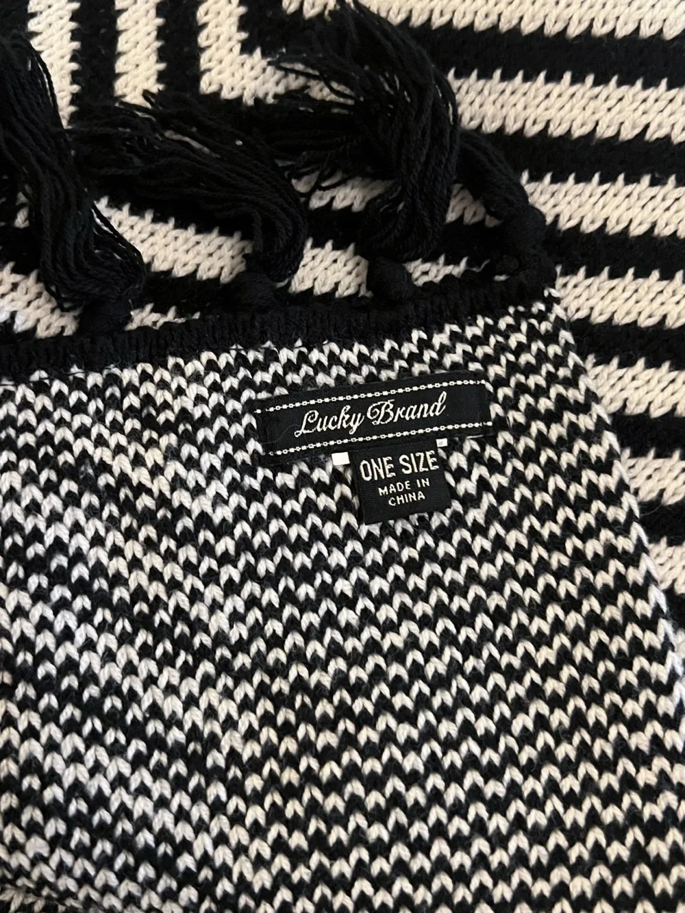 Lucky Brand Black & White Chevron Fringed Long Scarf Throw